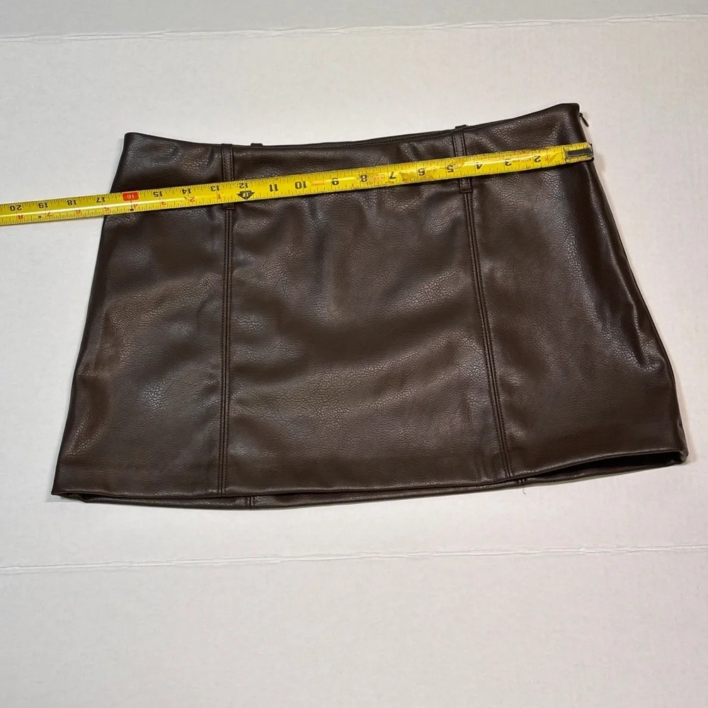 SOLD Chocolate Brown Vegan Leather Microskirt - Picture 4 of 5